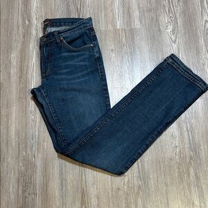 JAMES JEANS #19371 HUNTER SLIM STRAIGHT, SZ 29 MEDIUM TO DARK WASH, NO FLAWS